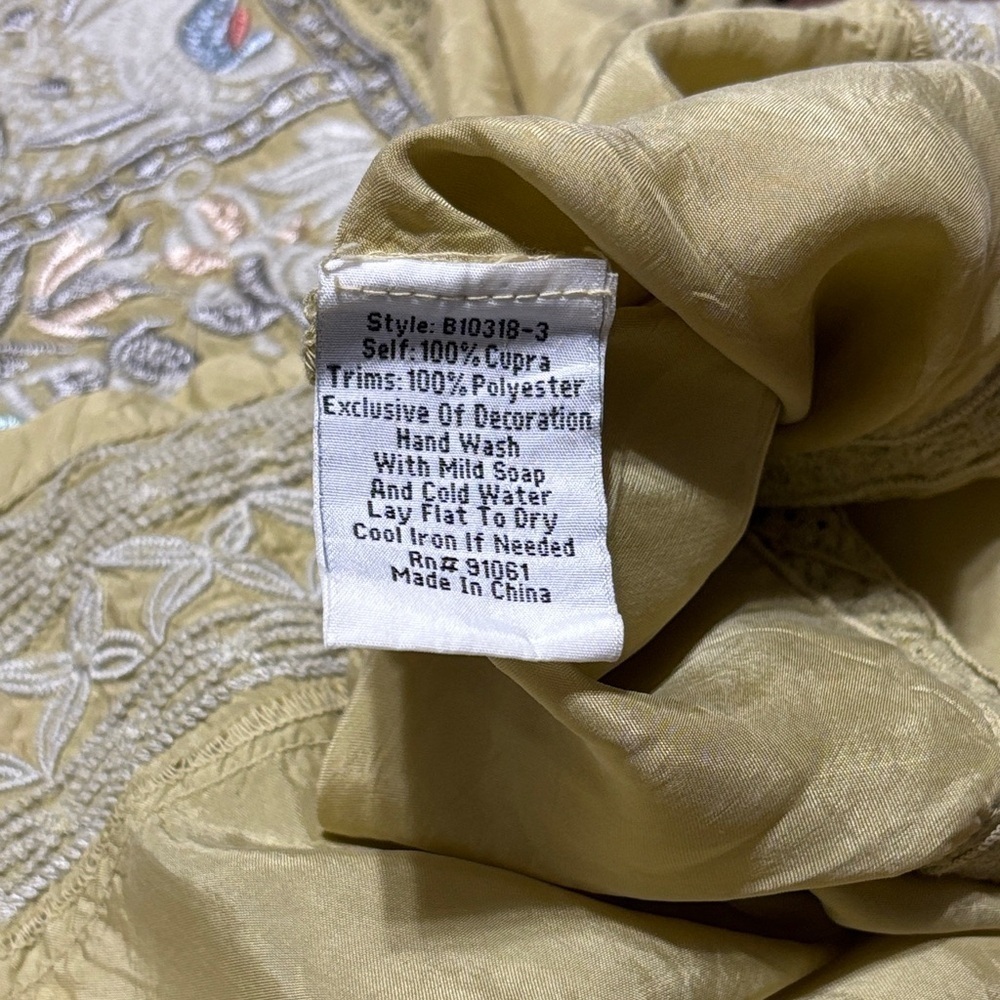 Johnny Was Silk Cupra Embroidered Boho Blouse Olive Floral XS - Picture 4 of 6